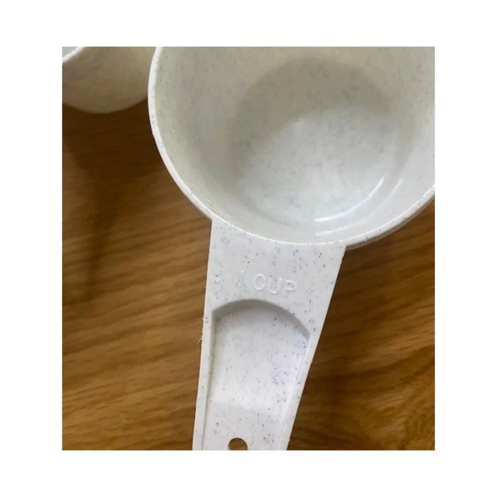 Tupperware Measuring Cup Set OS Cream Good Vintage Speckled Nesting 5pc 761